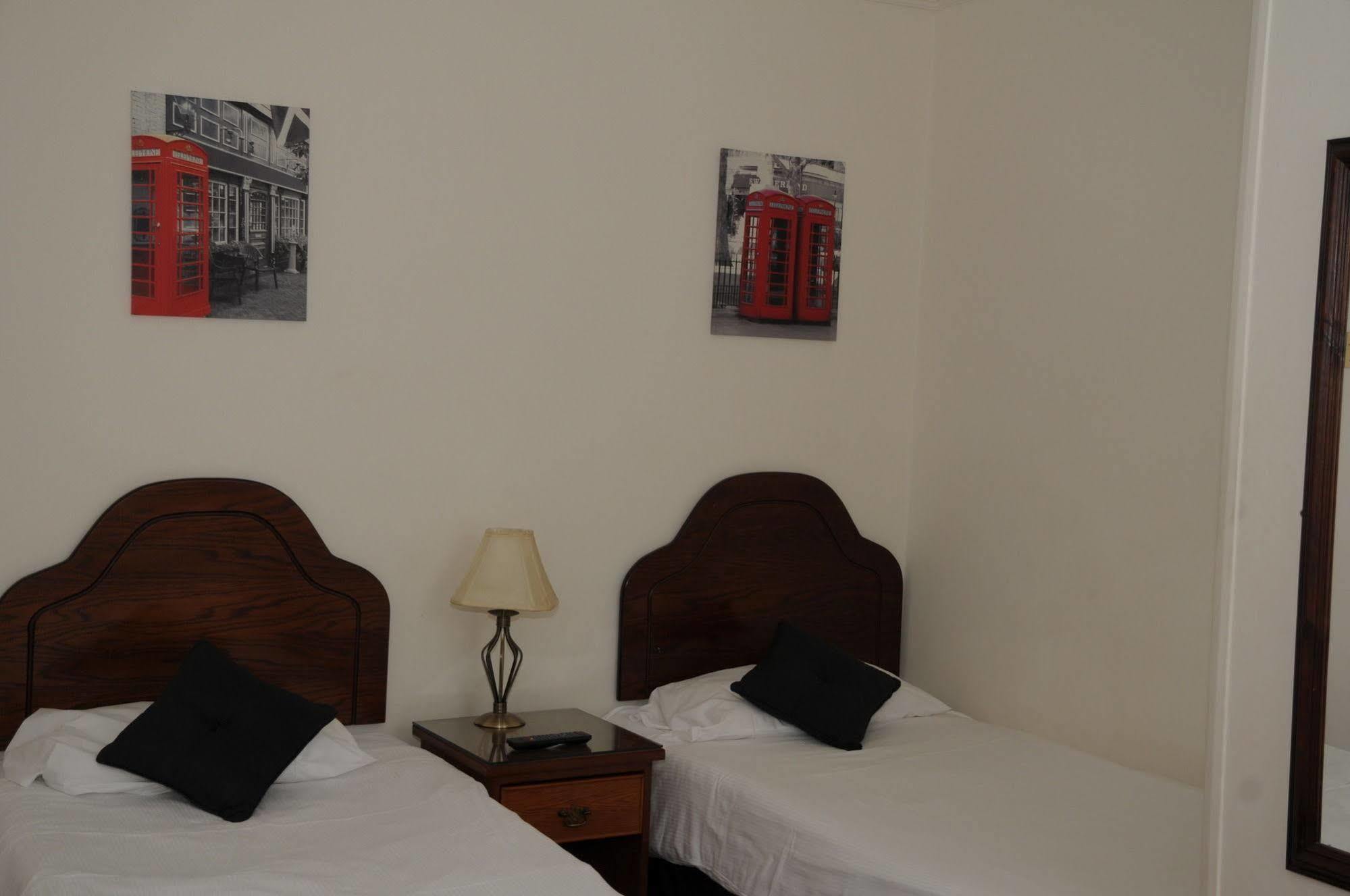 Wimblehurst Hotel Horsham Kültér fotó